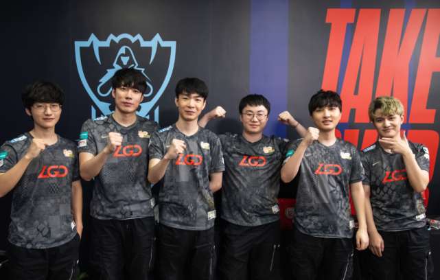 让他在夏联 让他在夏联