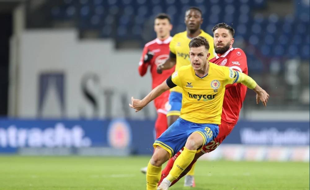 于线权压制 于线权压制